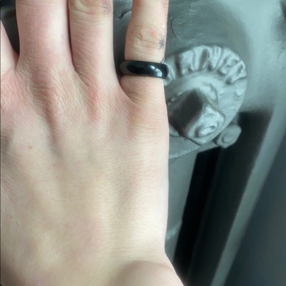 Black stone ring - Picture 3 of 3